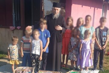 Asociația „Sfântul Ioan cel Nou” și Banca de alimente: O mână întinsă celor aflați în nevoie