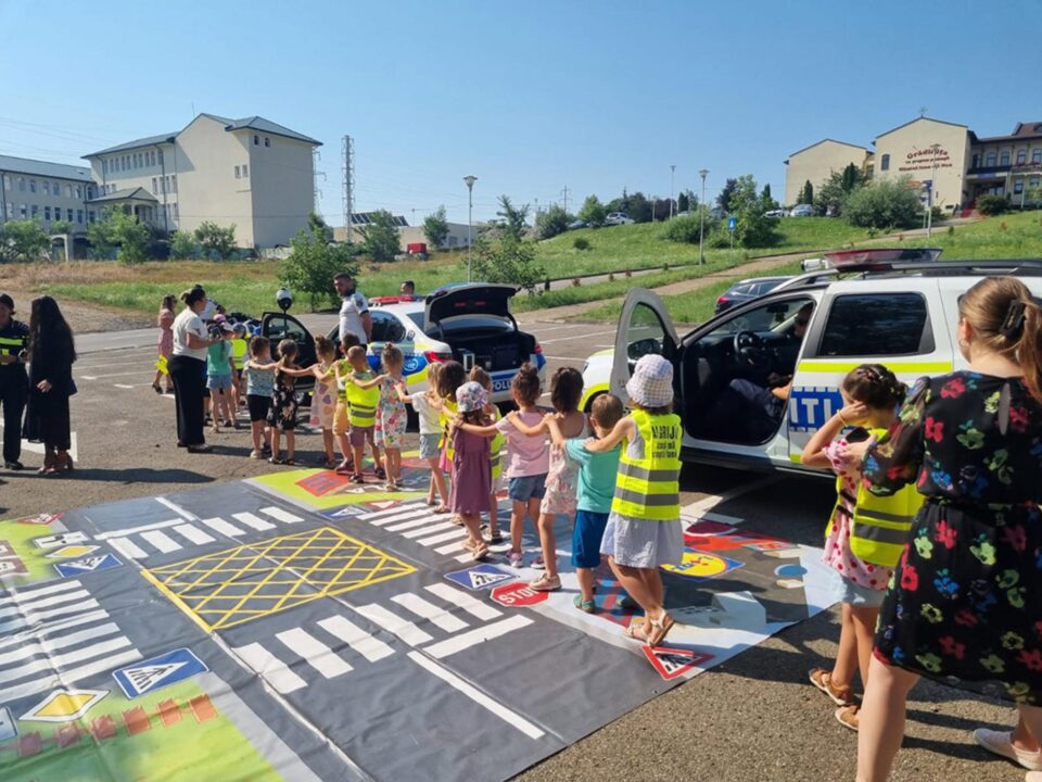 Acțiune de prevenire a accidentelor cu participarea a 100 de copii cu vârste între 5 și 13 ani Acțiune de prevenire a accidentelor cu participarea a 100 de copii cu vârste între 5 și 13 ani