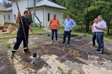 Gheorghe Șoldan a mers la Solca împreună cu mai mulți specialiști pentru a găsi soluții pentru furnizarea apei locuitorilor acestui oraș