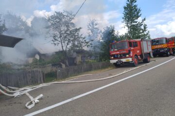 Incendiu la o casă din Văleni-Stânișoara, pornit de la aragaz