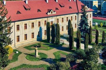 Colegiul Național „Eudoxiu Hurmuzachi” Rădăuți