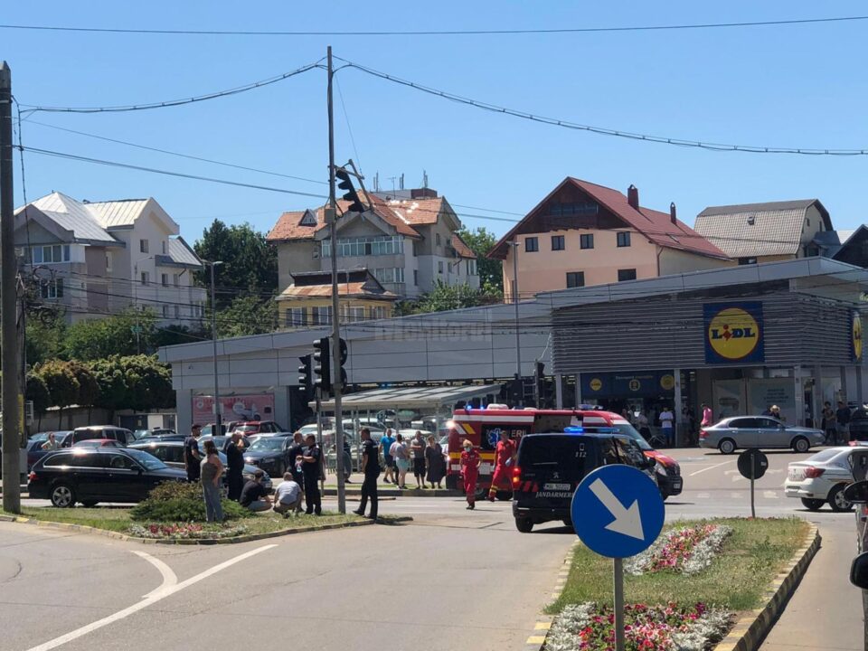 Accident cu un Logan al Poliției și un BMW