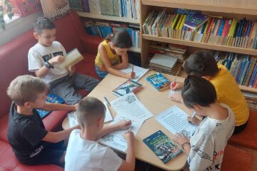 La Școala Gimnazială Nr. 1 Suceava, cărțile nu sunt în vacanță