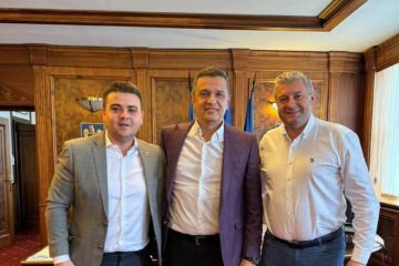 Gheorghe Șoldan alături de ministrul Sorin Grindeanu și primarul Cătălin Coman