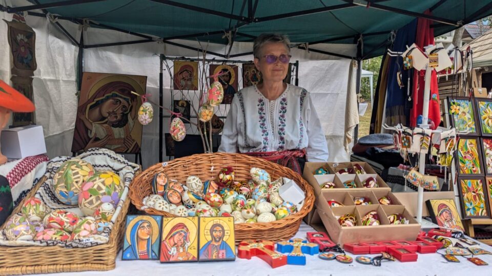 Teofilia-Lăcrămioara Mihoreanu, din Botoșani, „un meșter popular creator” (1).jpeg