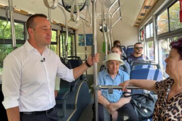 Viceprimarul Lucian Harșovschi a anunțat peste 620.000 de călătorii gratuite pe TPL au oferite în „Vinerea verde” la Suceava