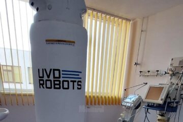 Robot de dezinfectie