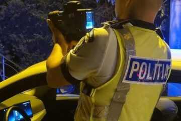 Un tânăr de 18 ani, prins fără permis în Suceava după ce a fost înregistrat de radar cu 101 km/h
