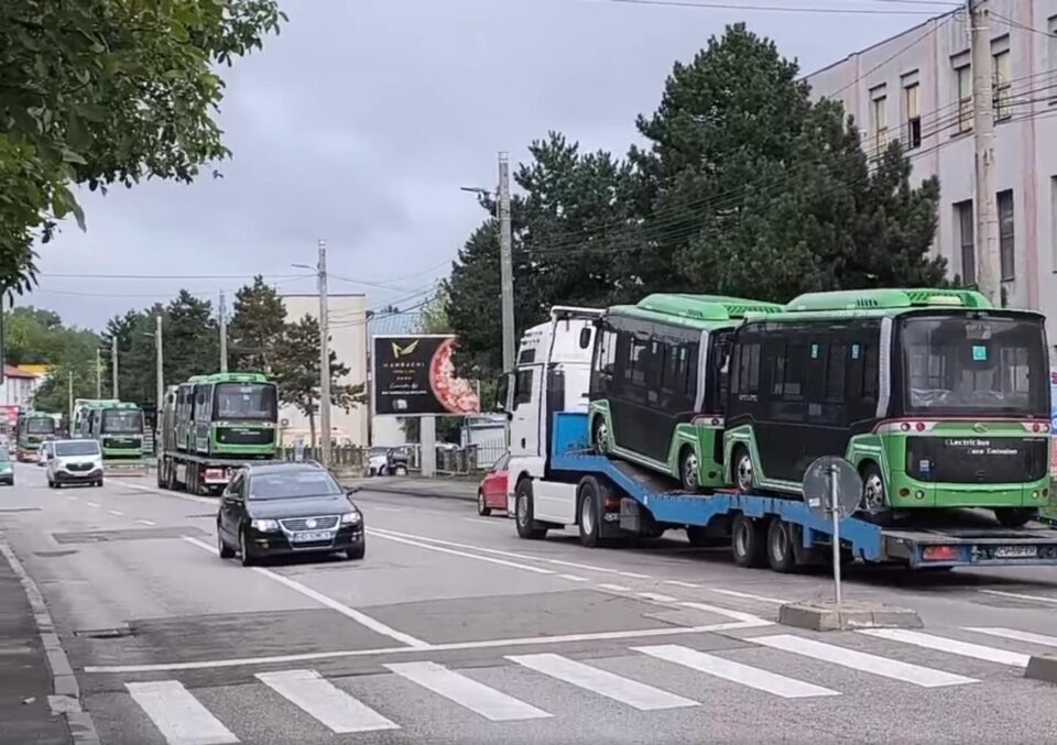 Toate cele 50 autobuze electrice pentru Zona Metropolitană au ajuns la Suceava 1