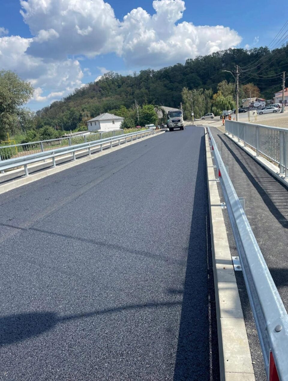Podul Mirăuți, de pe ruta alternativă Suceava - Botoșani, a fost finalizat
