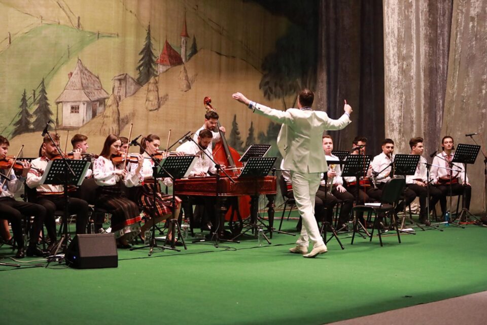 Continuă înscrierile pentru Festivalul-Concurs Național de Etnografie și Folclor „Tezaur Valah”, ediția a IV-a