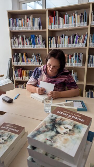 Scriitoarea Luminița Aldea