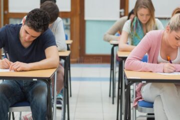 Încep probele scrise din cadrul celei de-a doua sesiuni a bacalaureatului