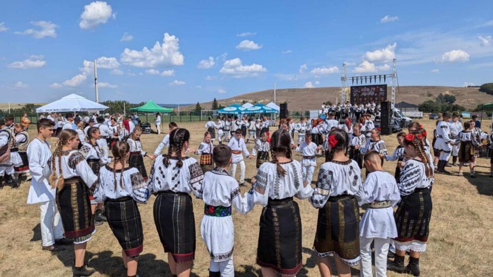Gheorghe Flutur consideră că Bucovina a fost și este cunoscută în primul rând pentru autentic, credință și tradiții (1)