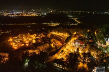 Spectacolele cu foc din Cetatea Sucevei, magia serilor de Festival Medieval