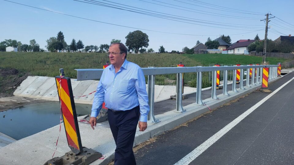 Flutur anunță că lucrările la axialul Suceava – Iași, cel mai lung drum modernizat de Consiliul Județean, sunt aproape de finalizare