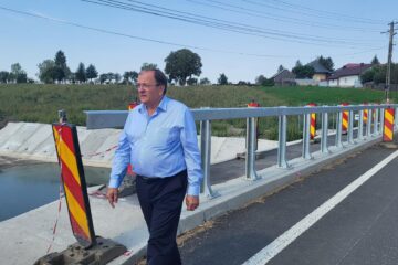 Flutur anunță că lucrările la axialul Suceava – Iași, cel mai lung drum modernizat de Consiliul Județean, sunt aproape de finalizare
