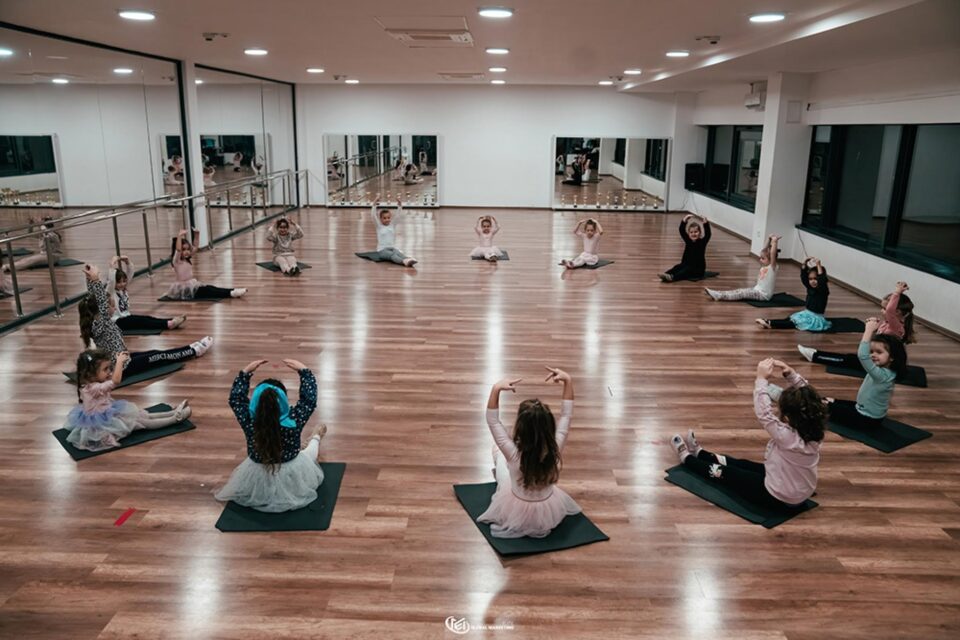 „BUCOVINA DANCE STUDIO” DESCHIDE NOI GRUPE DE DANS PENTRU COPII DE TOATE VÂRSTELE!