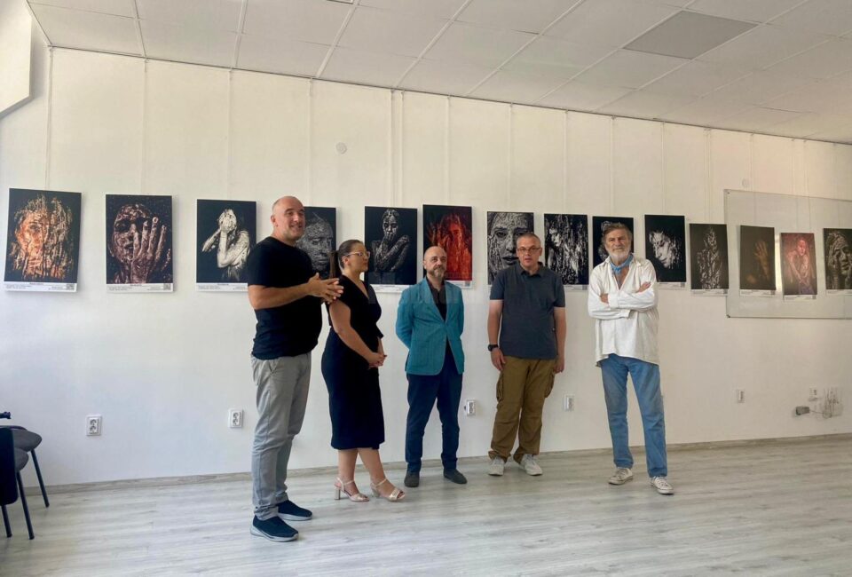 „Jocul cu Absurdul” la Galeria Zamca