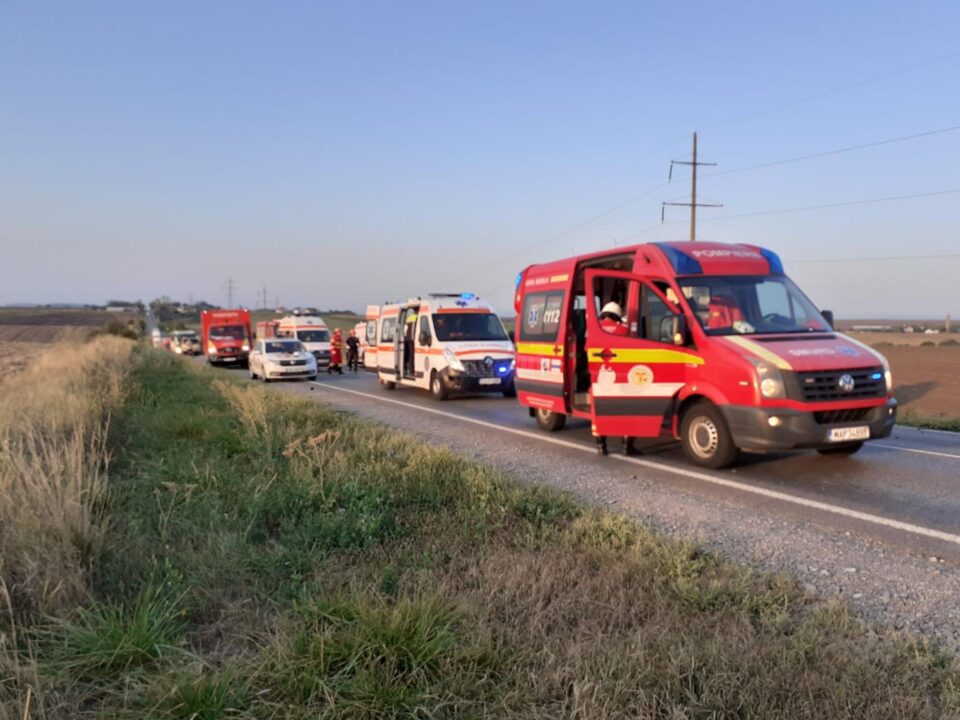 Autoritățile au activat planul roșu de intervenție și au trimis la fața locului un număr mare de echipaje de prim ajutor