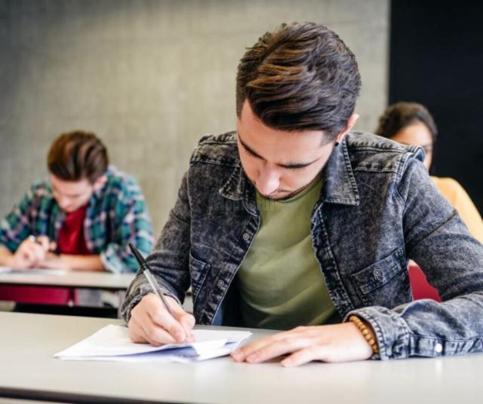 Rată de promovare de 29,71% înregistrată la sesiunea din august a examenului național de bacalaureat, în județul Suceava