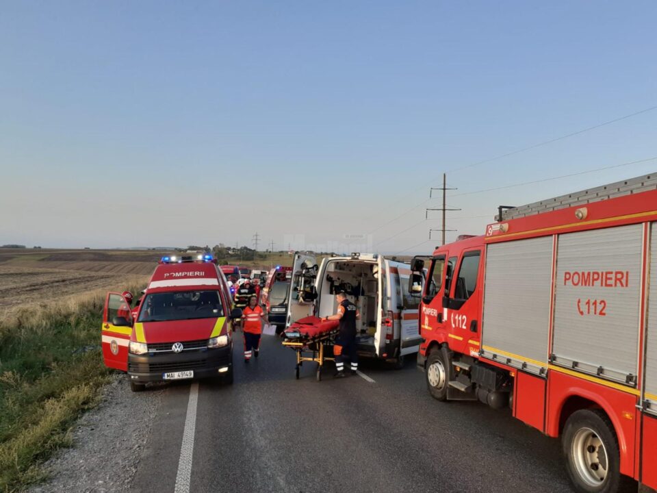 Autoritățile au activat planul roșu de intervenție și au trimis la fața locului un număr mare de echipaje de prim ajutor