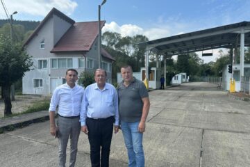 Președintele CJ Suceava, Gheorghe Flutur, alături de primarii din Ulma și Brodina
