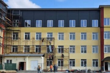 În urma mansardării Școala Gimnazială nr. 8 din cartierul George Enescu va avea la dispoziție șase noi săli de clasă 2