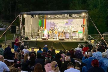 În comuna Putna a avut loc o nouă ediție a Festivalului de folk „Ridică-te Ștefane!”