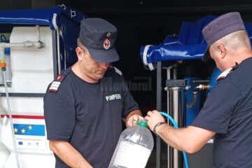 Pompierii militari au dus în august la Solca și la Siret peste 500 de tone de apă