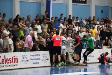 Incidentul care a determinat sancțiunea FRH. Foto - Denis GROSU – Inquam Photos