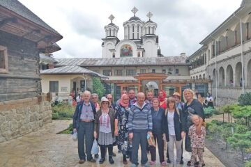 Un vis devenit realitate pentru bunicii de la Mănăstirea Bogdănești: Prima lor excursie la Techirghiol
