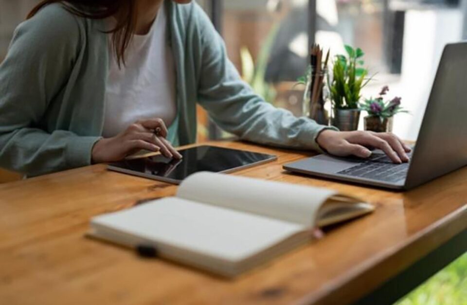Două școli din Vicovu de Sus și Vicovu de Jos au solicitat IȘJ Suceava începerea noului an școlar cu ore online Două școli din Vicovu de Sus și Vicovu de Jos au solicitat IȘJ Suceava începerea noului an școlar cu ore online
