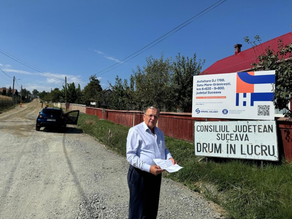 Gheorghe Flutur a verificat stadiul lucrărilor de asfaltare a drumului județean Grămești - Satu Mare Gheorghe Flutur a verificat stadiul lucrărilor de asfaltare a drumului județean Grămești - Satu Mare