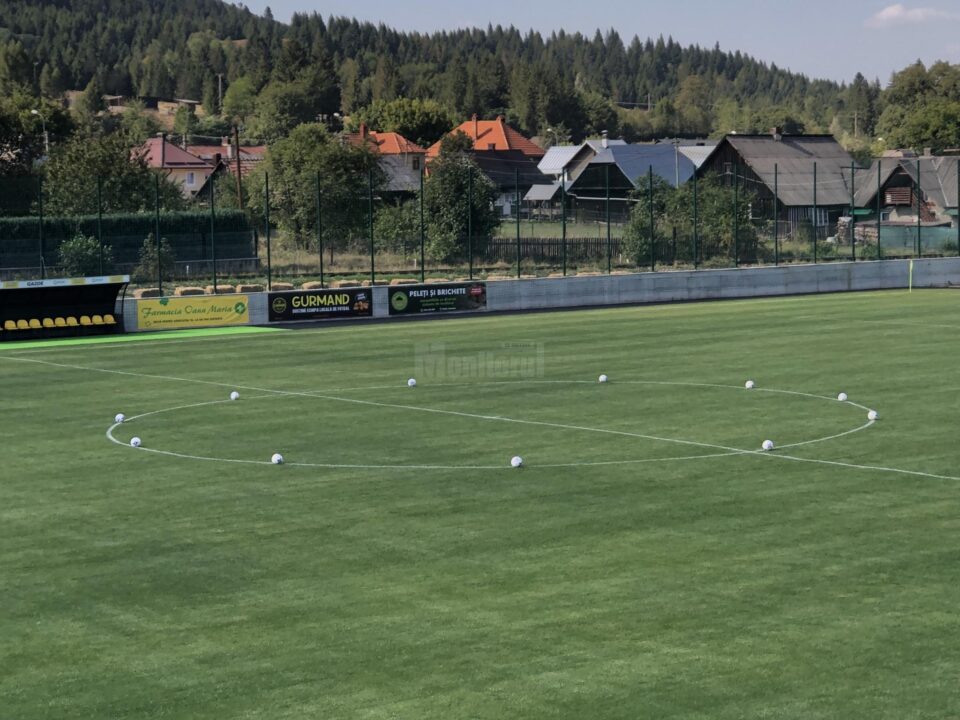 În comuna Putna a fost inaugurat cel mai modern stadion din județ