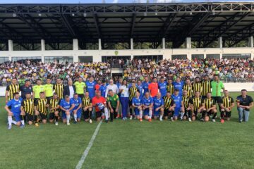 Fotbaliști din „generația de aur” a României, prezenți la meciul de retragere a internaționalului sucevean Mihai Roman