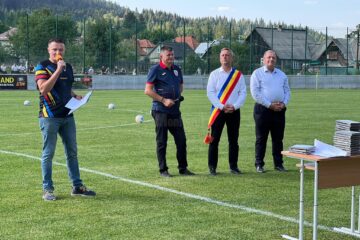Gheorghe Flutur a fost prezent alături de primarul Gheorghe Coroamă la deschiderea noii baze sportive din Putna