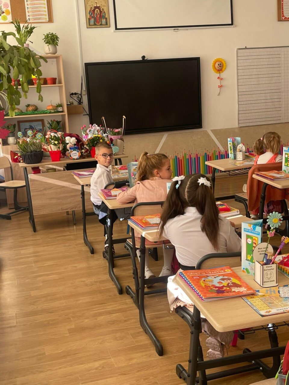 Copiii din Corlata s-au reîntors la cursuri într-o școală nouă