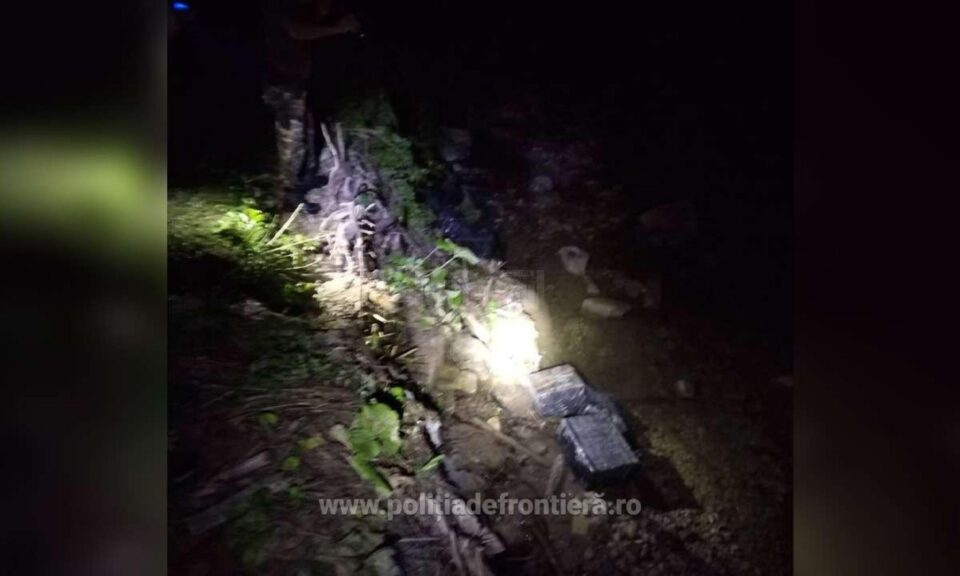 Polițiștii de frontieră au confiscat la Ulma țigări de contrabandă de peste 64.000 de lei