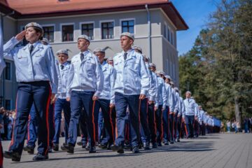 Deschiderea anului scolar, la Colegiul Militar, Foto Laurențiu Sbiera, elev caporal Matei Trofin (1)