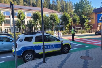 Polițiștii suceveni au de asigurat ordinea în peste 700 de școli. Problema violenței, prioritatea zero