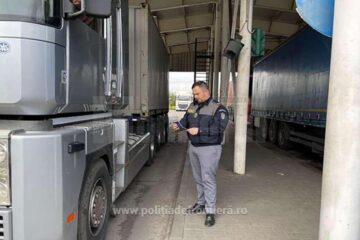 Control documente frontieră (fotografie generică)