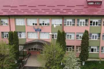 Mansardarea Școlii Nr. 11 „Miron Costin” va crea 12 noi săli de clasă