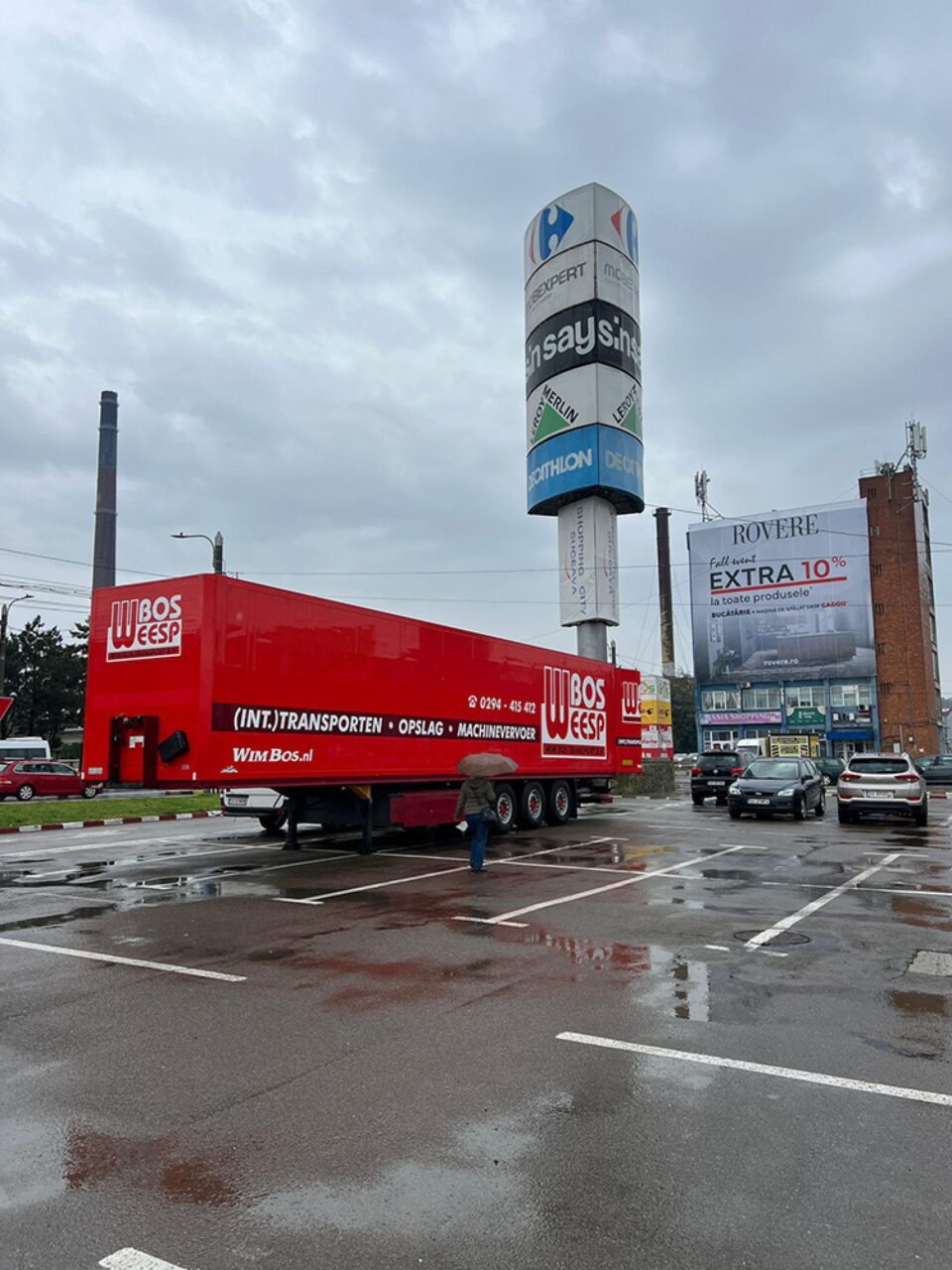 Asociația MGM Dumbrăveni colectează ajutoare pentru sinistrați în parcarea Shopping City Suceava Asociația MGM Dumbrăveni colectează ajutoare pentru sinistrați în parcarea Shopping City Suceava