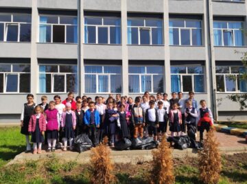 230 de elevi din Verești au participat la o amplă acțiune de ecologizare