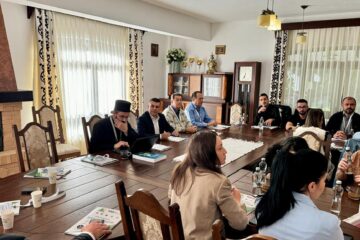 Cursurile „Școlii de excelență” organizate pentru medici de către Institutul Național de Recuperare, Medicină Fizică și Balneoclimatologie, găzduite de Mănăstirea Sihăstria Putnei