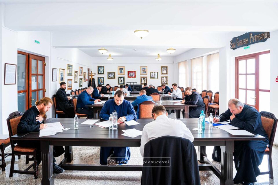 Examen de capacitate preoțească în Arhiepiscopia Sucevei și Rădăuților, septembrie 2024 Examen de capacitate preoțească în Arhiepiscopia Sucevei și Rădăuților, septembrie 2024