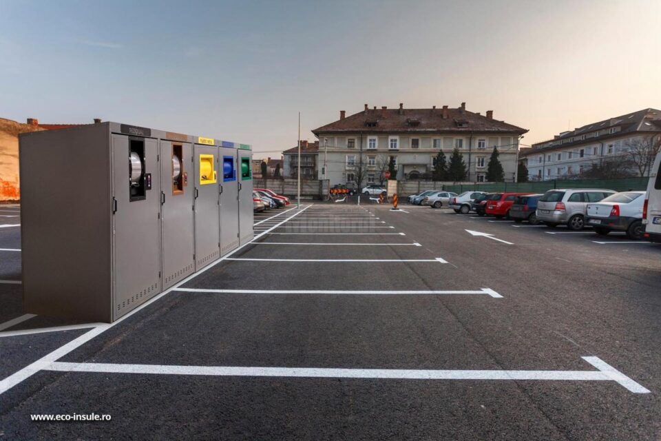 Primăria Rădăuți va monta 36 de eco-insule ecologice pentru colectarea selectivă a deșeurilor Primăria Rădăuți va monta 36 de eco-insule ecologice pentru colectarea selectivă a deșeurilor