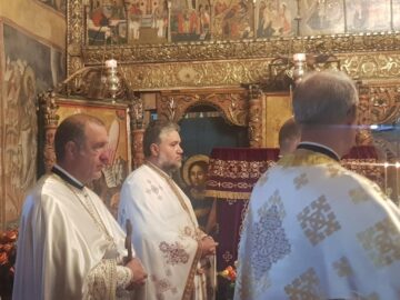 Preasfințitul Părinte Ieronim, Episcopul Daciei Felix, a fost prezent duminică în mijlocul obștii de la Mănăstirea Voroneț