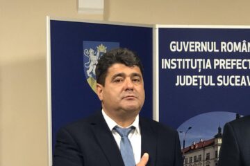 vGheorghe Apetrii a depus jurământul în funcția de subprefect al județului Suceava
